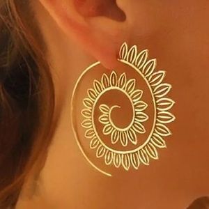 🎉Host Pick 🎉 Gold Exaggerated Round Earrings